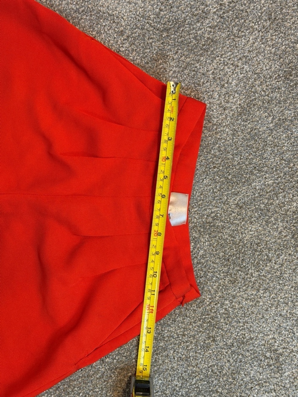 Aritzia Wilfred Red High Waisted Pleated Shorts Size 00 - Picture 6 of 6